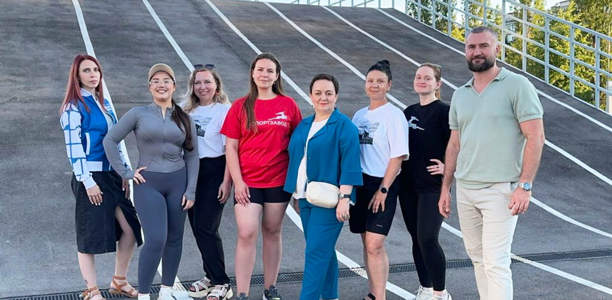 Амбассадоры Горьковского автозавода посетили спортивный комплекс «Чайка»